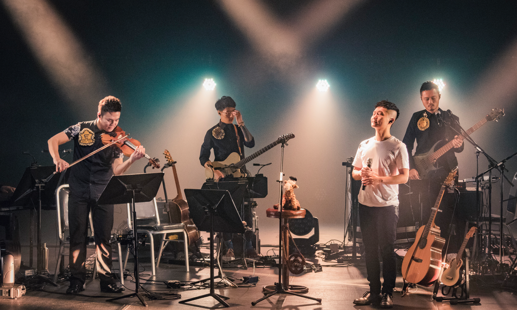 Chet Lam ESCAPE LIVE 2018